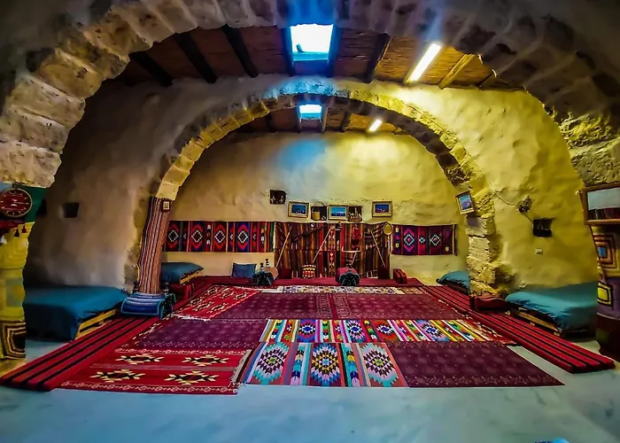 Bit Mumia House & Restaurant